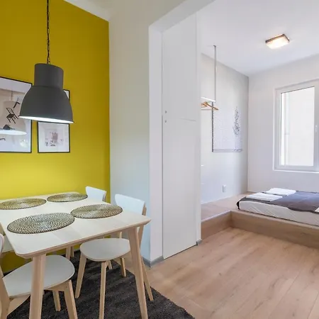 아파트 Bluewaveplace - Contemporary In Center Of *