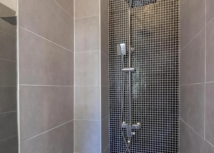 Bluewaveplace - Contemporary In Center Of Sofia