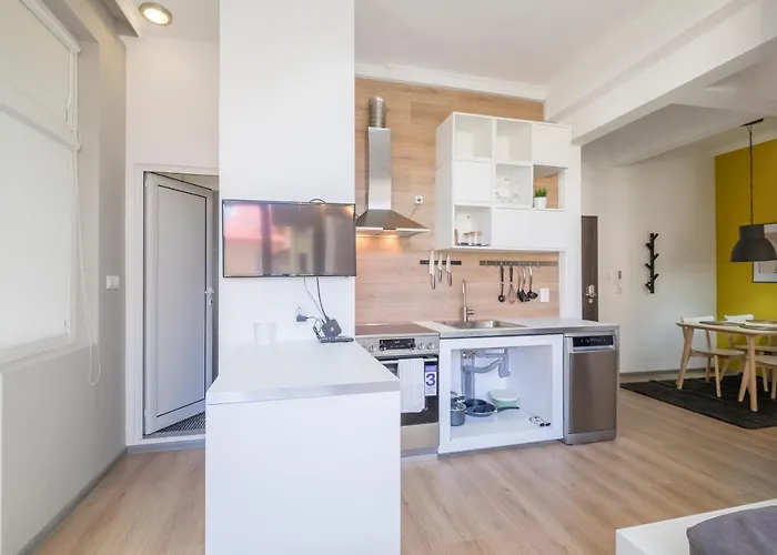 Bluewaveplace - Contemporary In Center Of Appartement Sofia